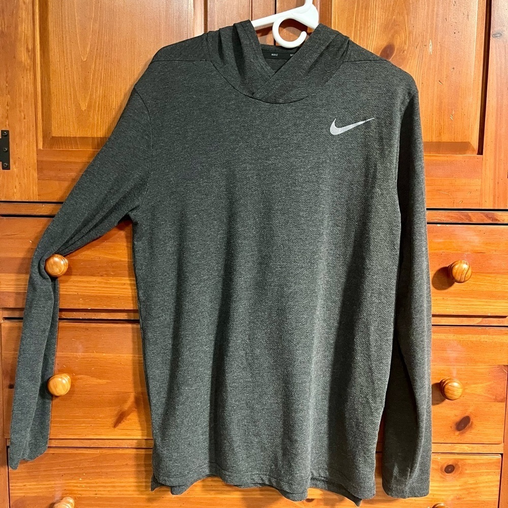SOFT Nike Charcoal Hoodie - Medium - Picture 2 of 5